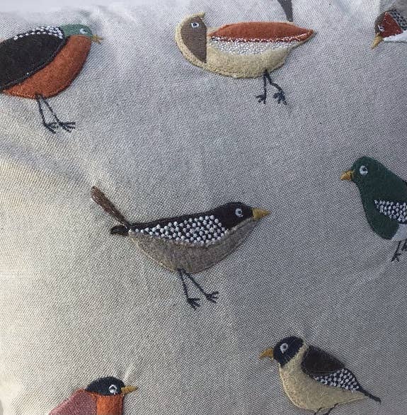 Pillow Applique/Embo 16" Ten Birds