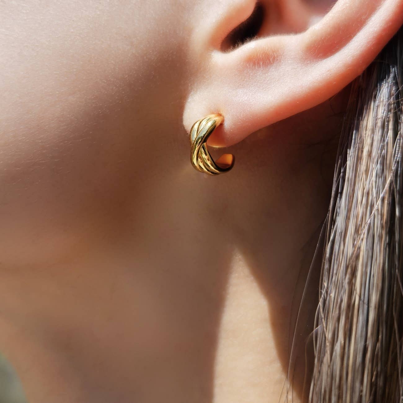 DAINTY BRAIDED EARRINGS - E-H4181