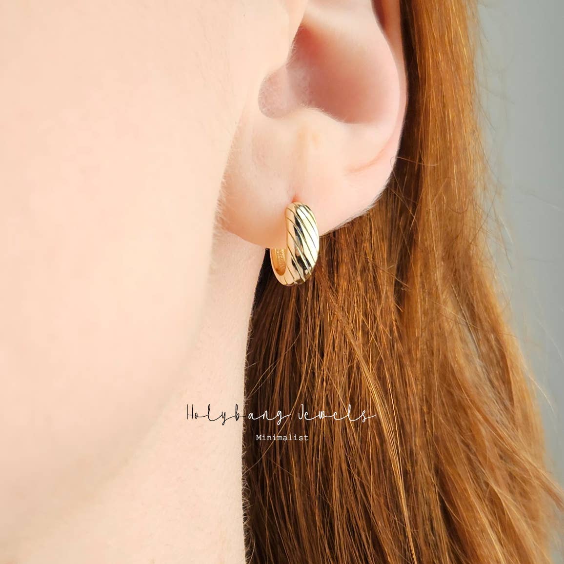 PATTERNED THICK HUGGIE EARRINGS - E-HT1986