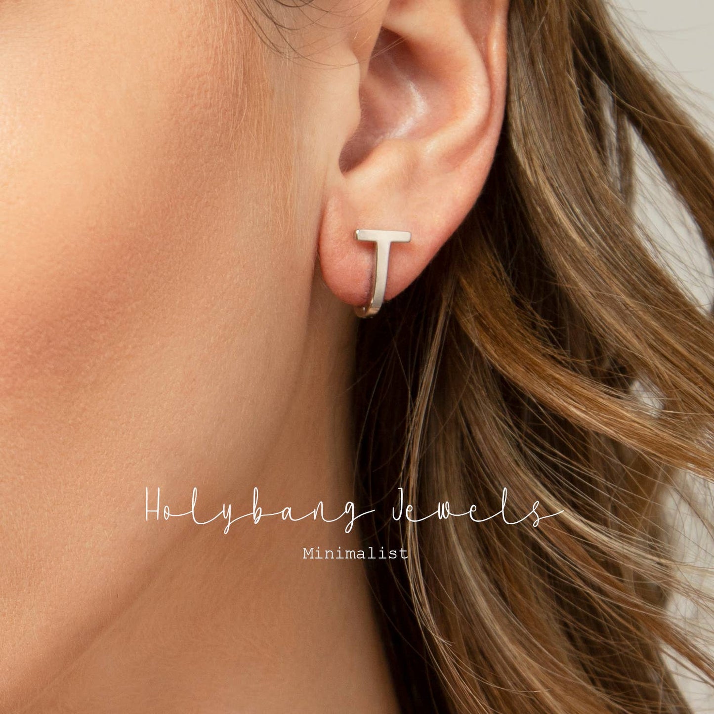 MINIMALIST T BAR HOOP EARRINGS - E-H10029