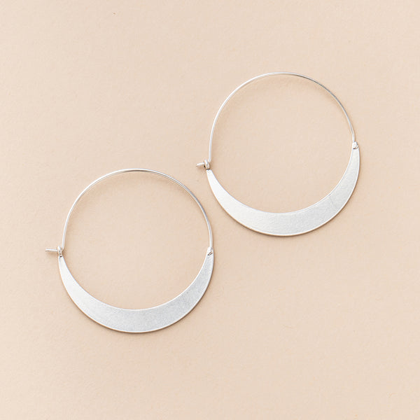 Crescent Hoop ER001