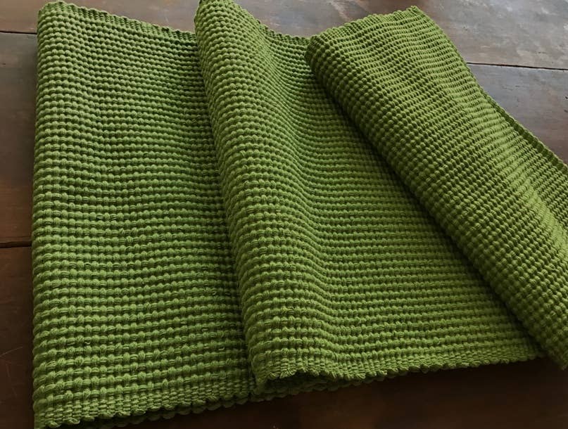 Table Runner 72" HS Green Grass