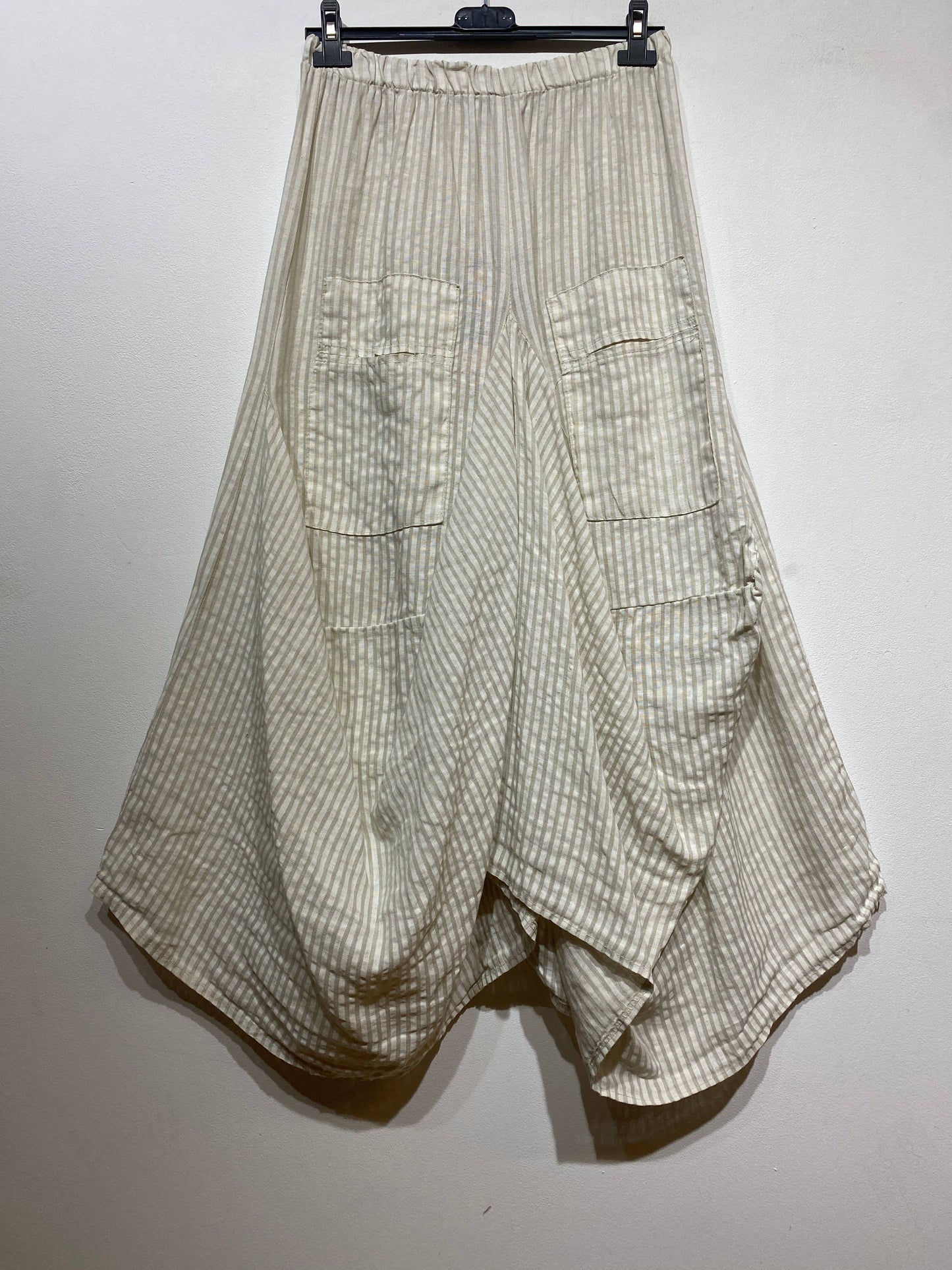 6633 LINEN SKIRT WITH POCKETS, STRIPED
