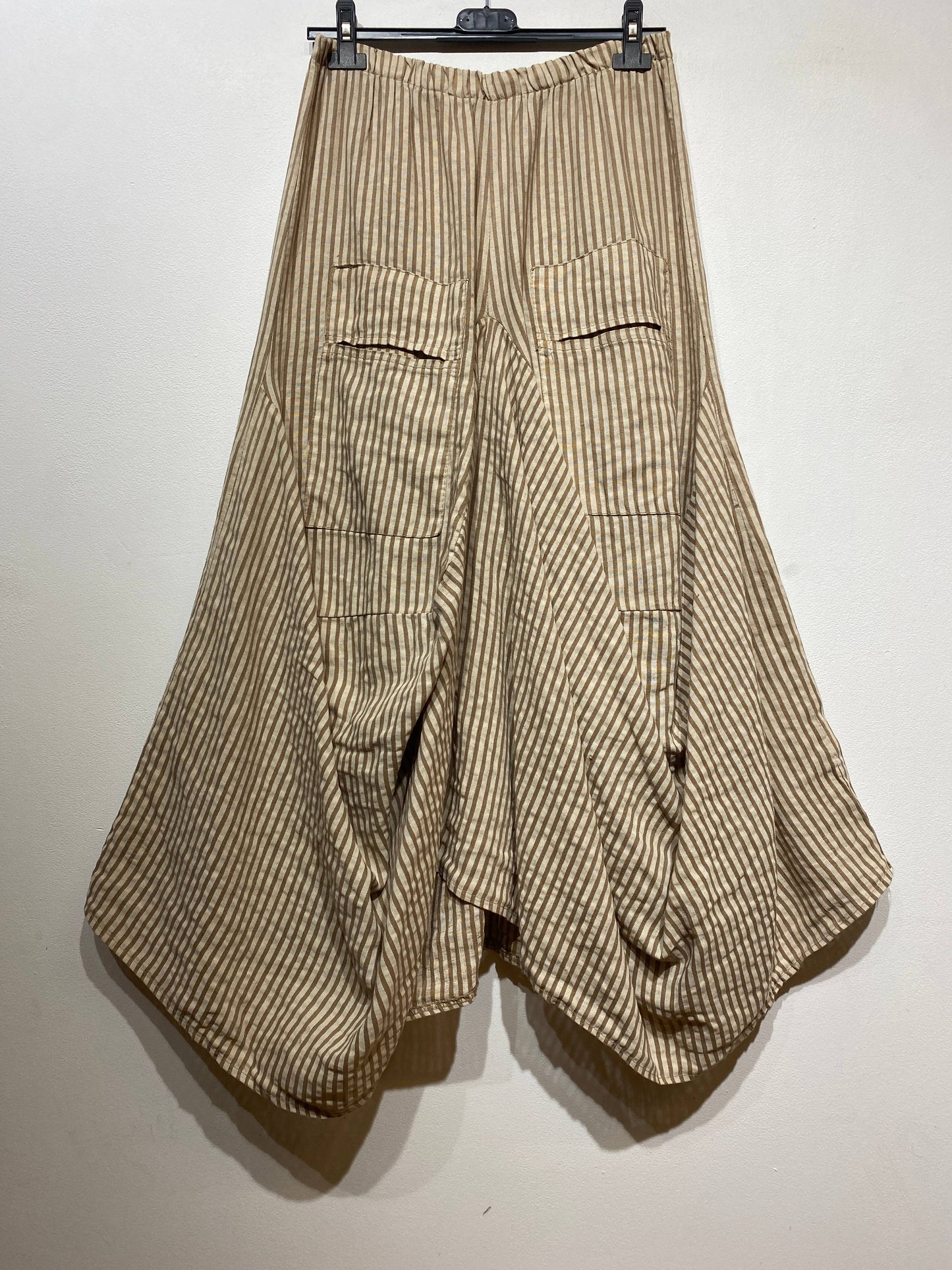 6633 LINEN SKIRT WITH POCKETS, STRIPED