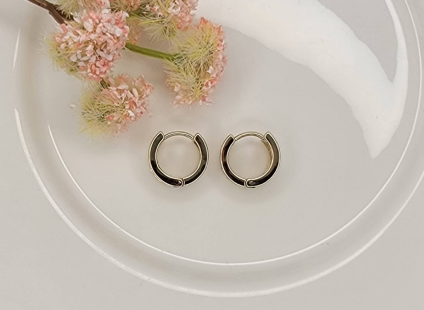 THREE LAYRED WITH RHINESTONE EAR CLICKER EARRINGS.