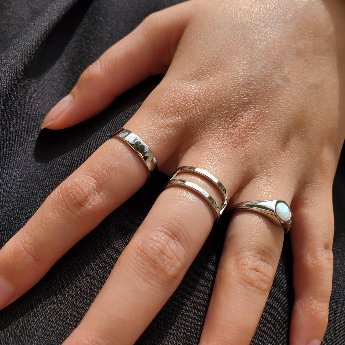 MINIMALIST DOUBLE BAND RING - R-F7936