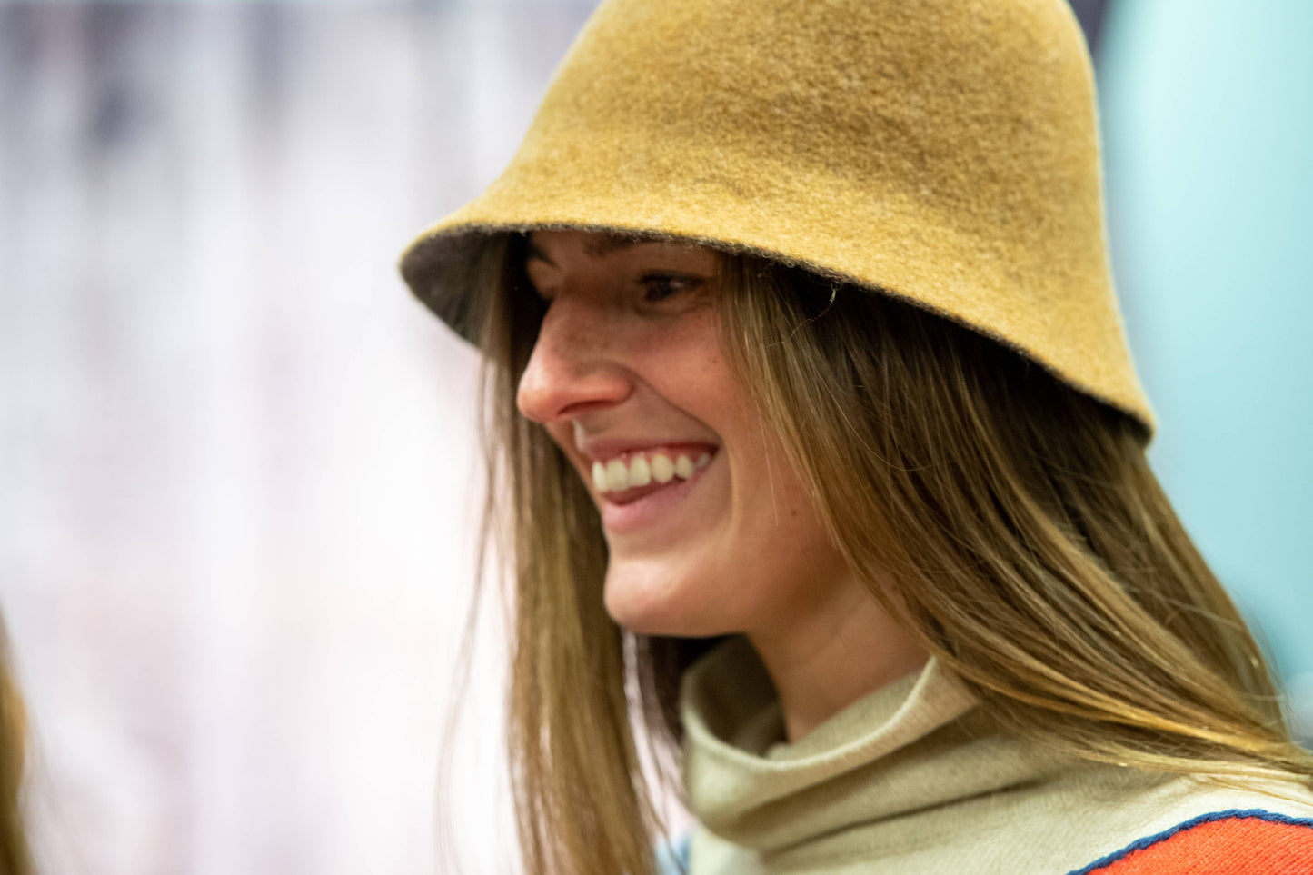 21S-0564 Boiled Wool Flat Knit Reversible Cloche Hat