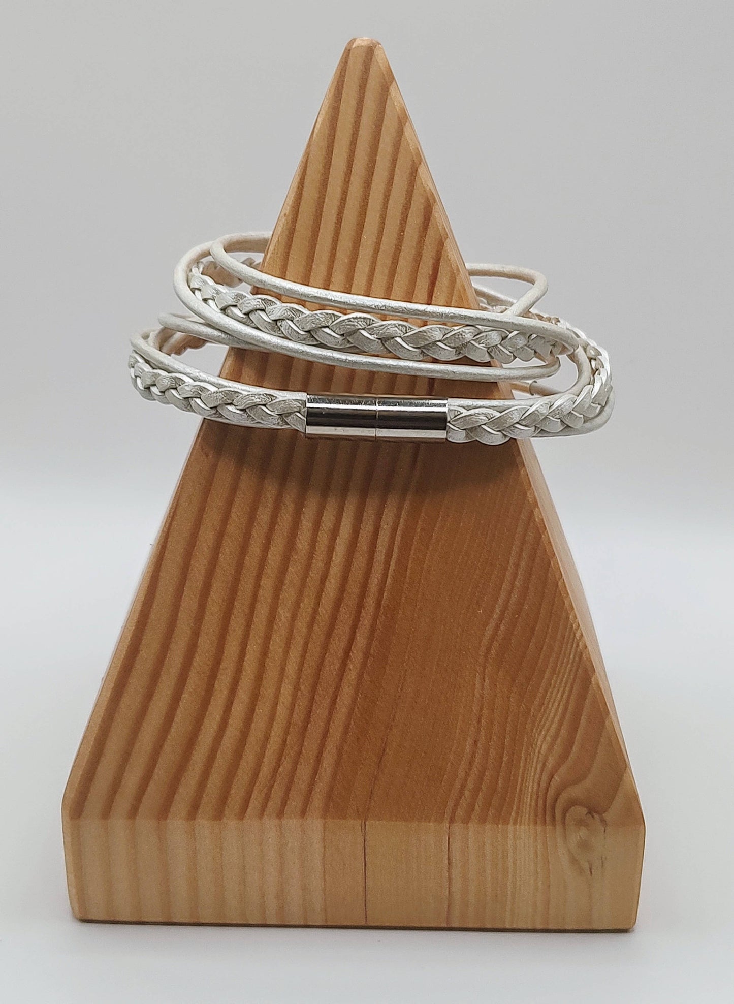 Pearl Braided Leather Wrap