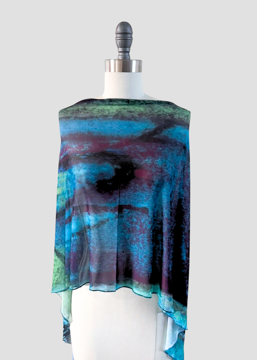 Mila Ponshawl