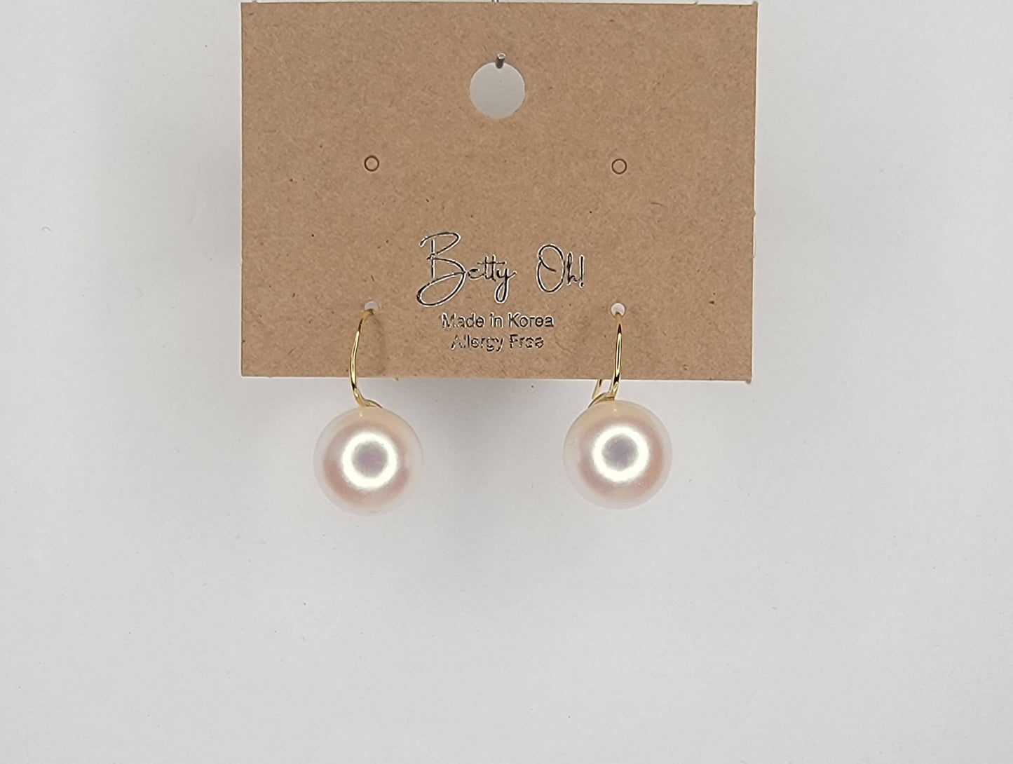 AURORA FAUX PEARL HOOK EARRINGS.