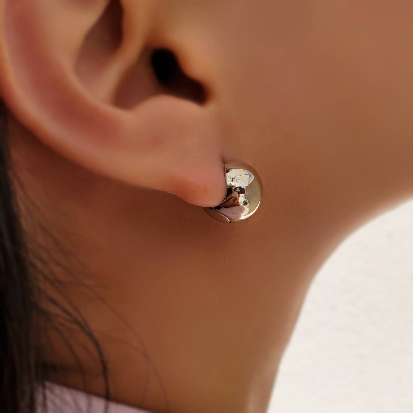 BALL HUGGIE EARRINGS - E-H3006