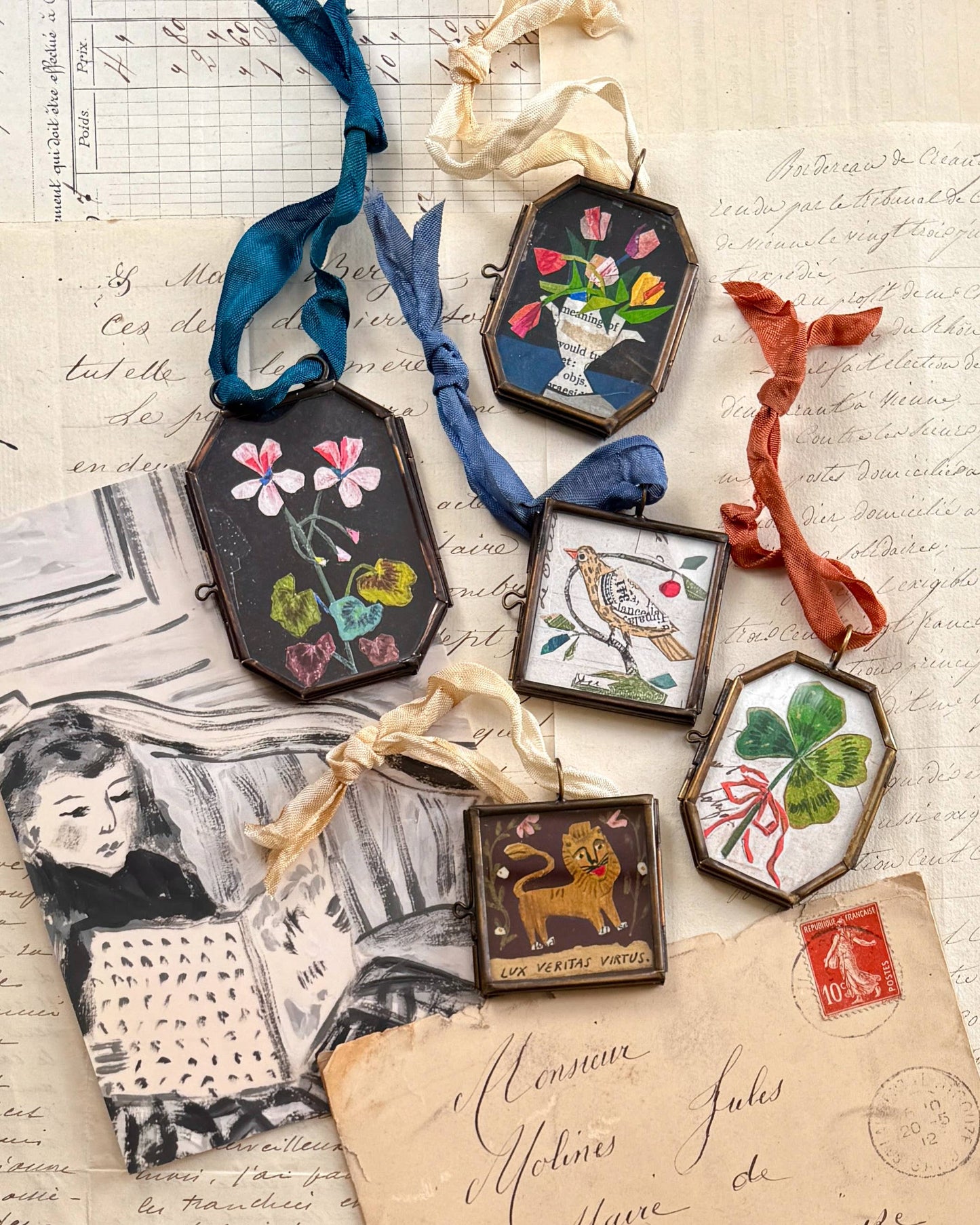 Geranium, No. 2 ~ Art Locket Floral Vintage Decor Handmade 
