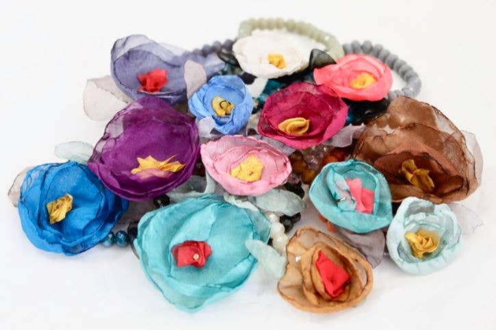 Turquoise Crystal Flower Bracelet -The Classics Collection- B1-1009