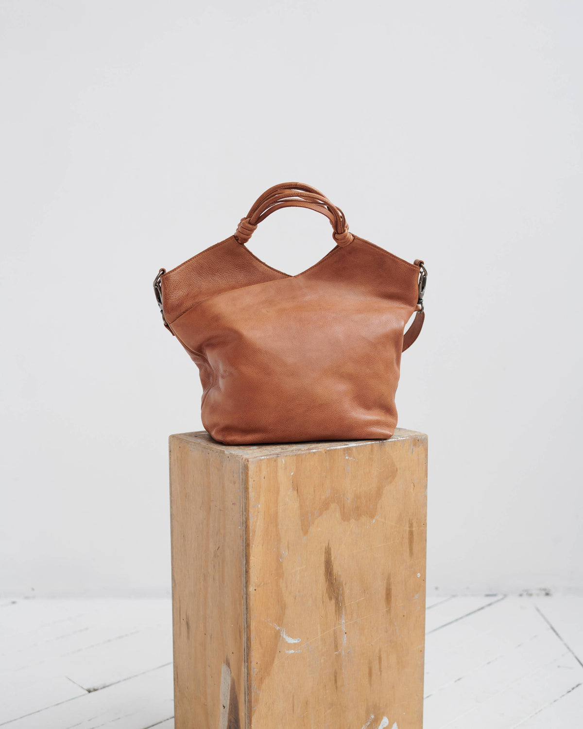 Nash Handcrafted Leather Tote/Crossbody Bags