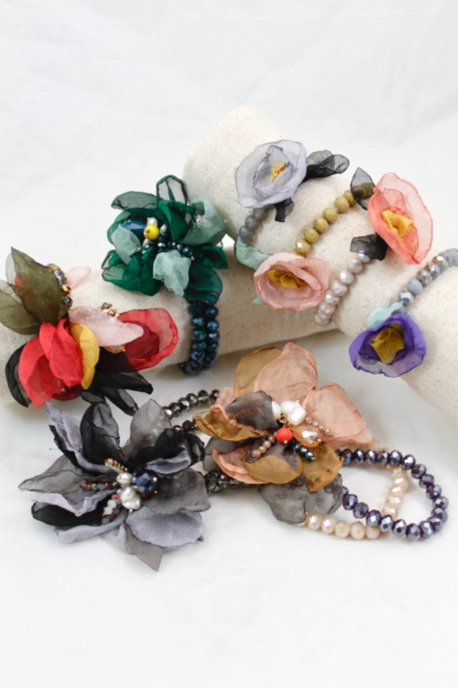 Crystal and Flower Stretch Bracelet  -The Classics Collection- B1-966