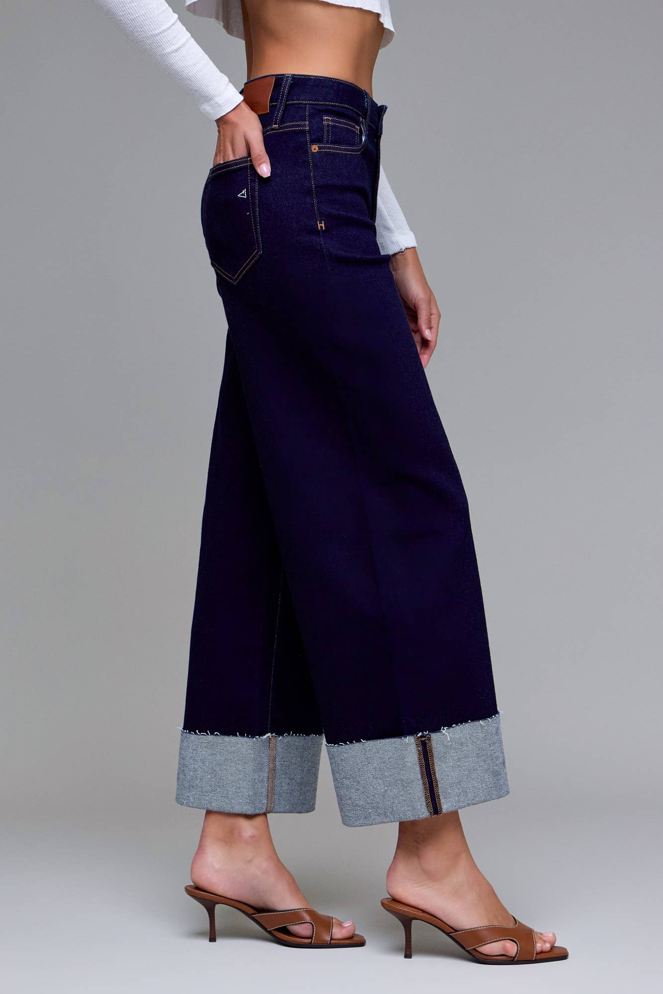 Rinse Wash Cuffed 28" Inseam Wide leg