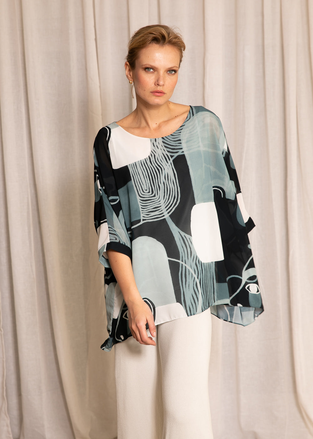 Capri Poncho