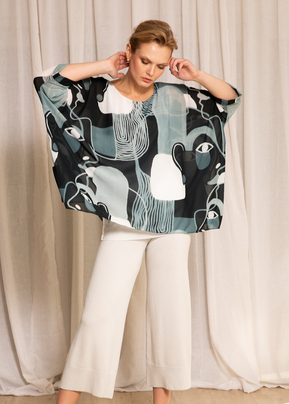 Capri Poncho