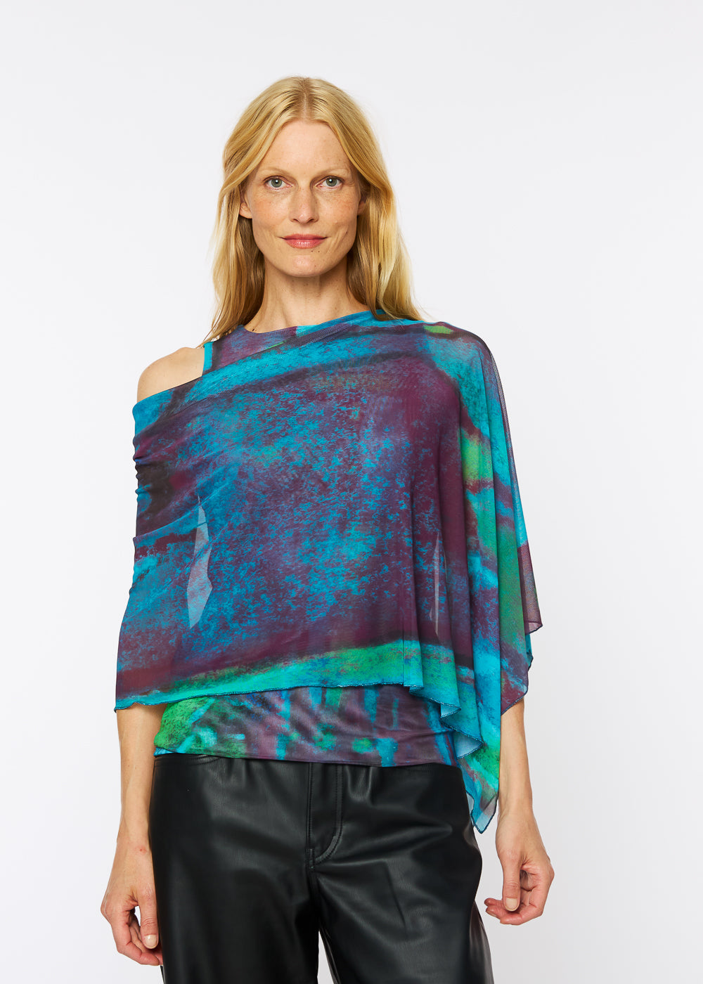 Mila Ponshawl