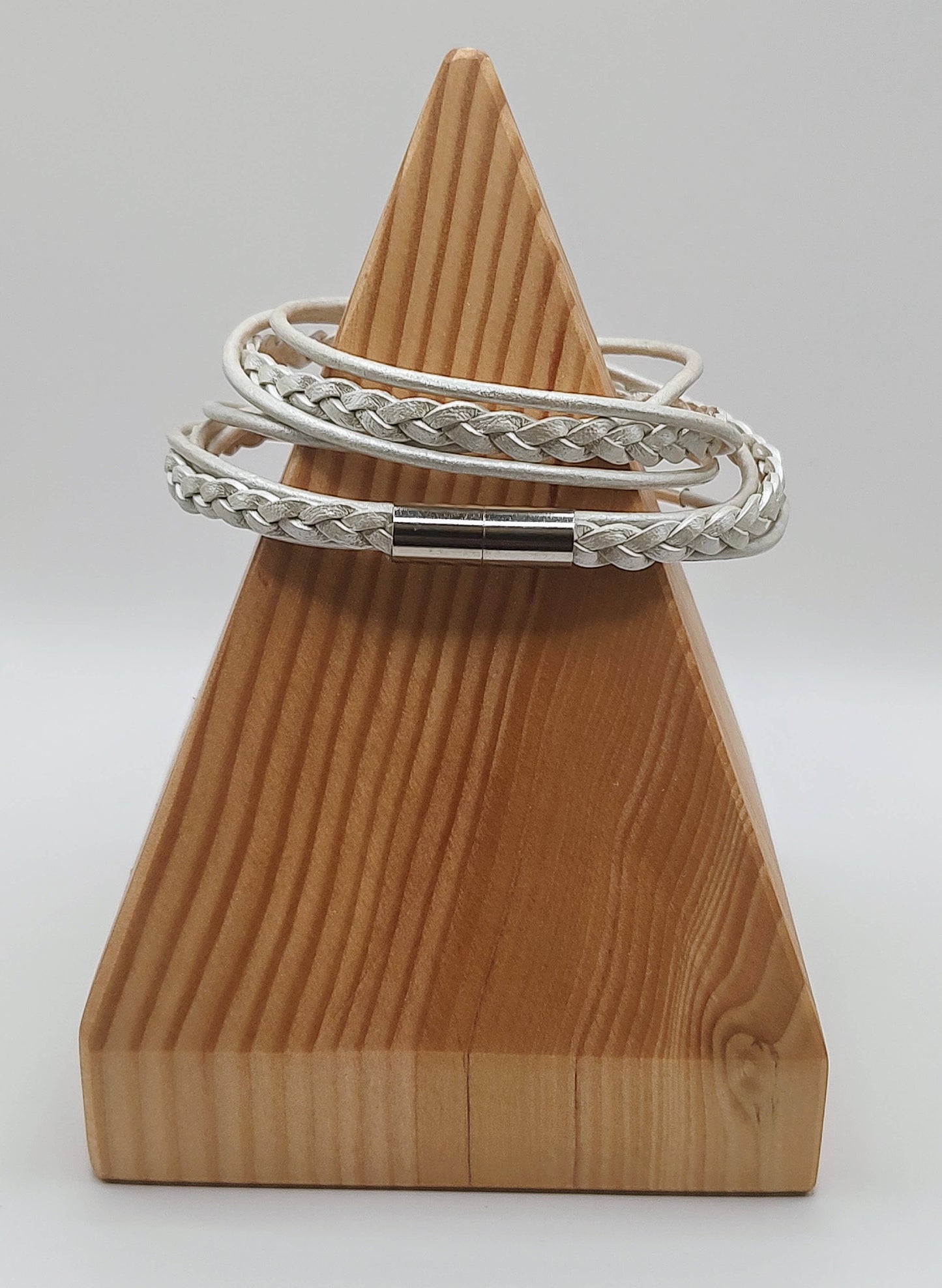 Pearl Braided Leather Wrap