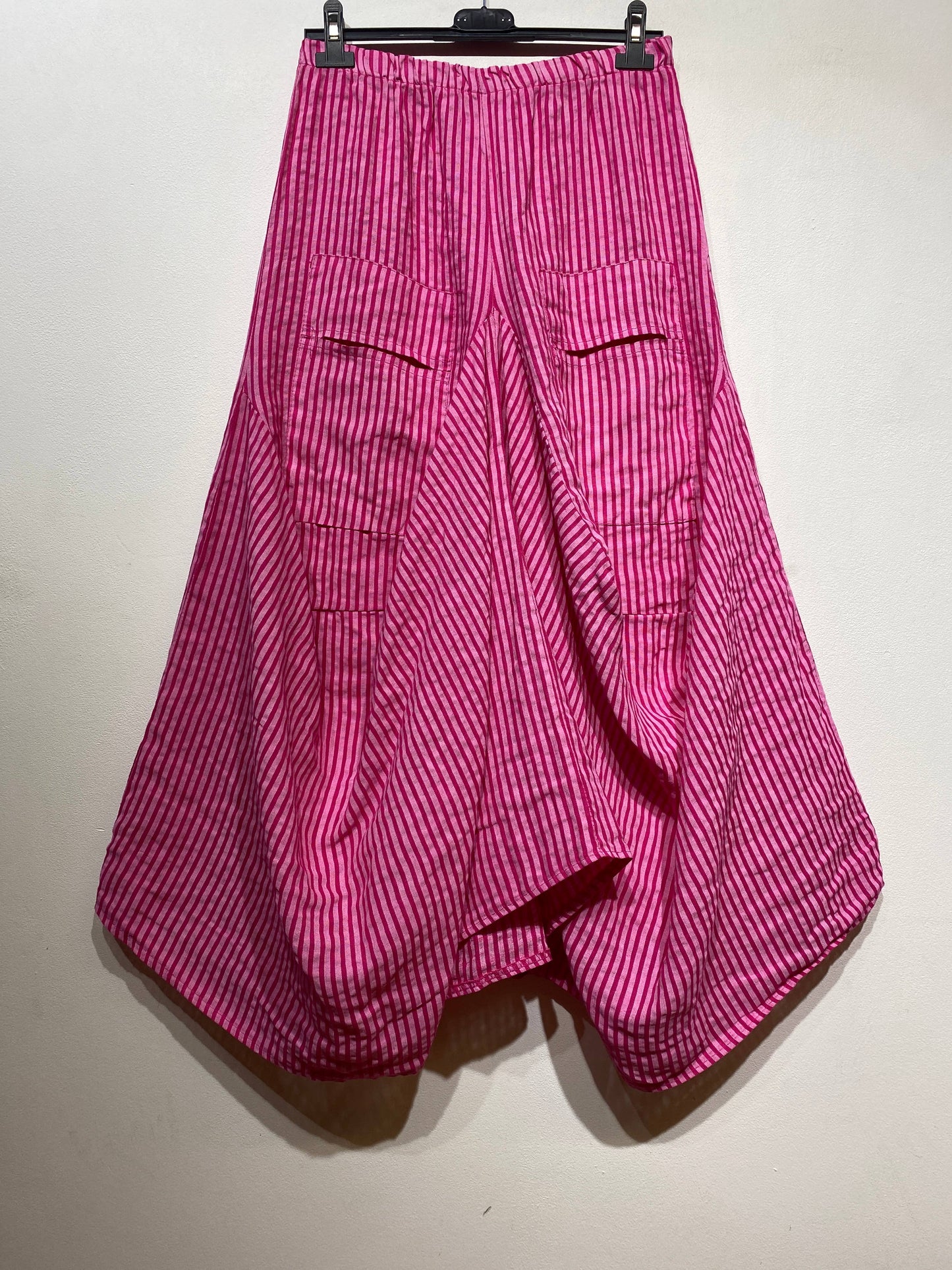 6633 LINEN SKIRT WITH POCKETS, STRIPED