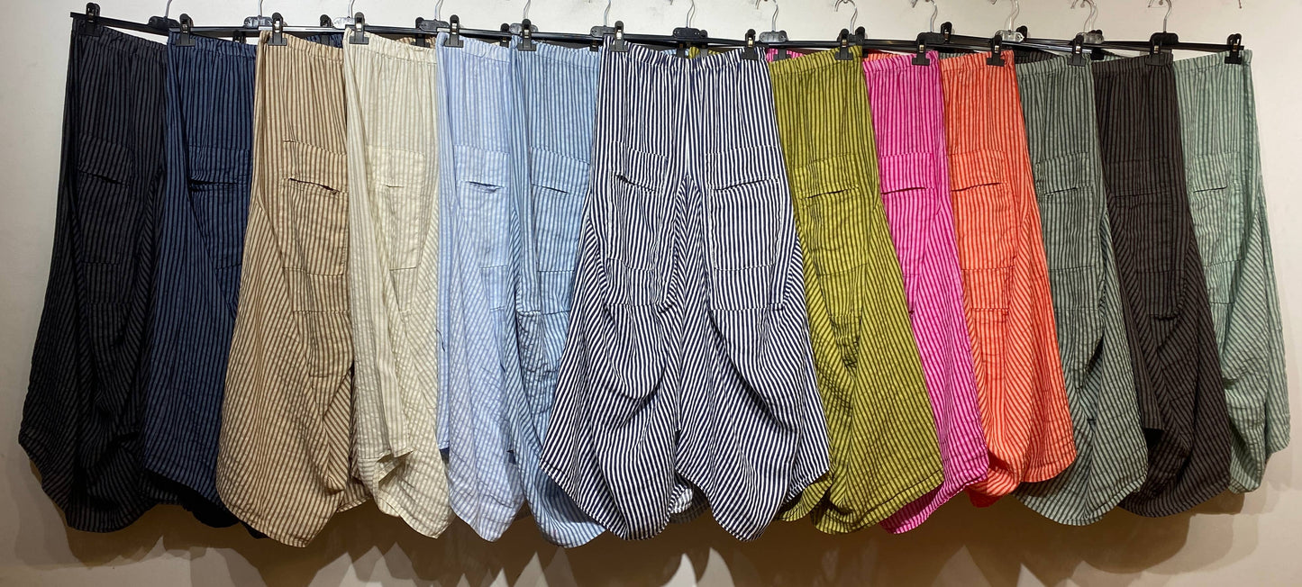 6633 LINEN SKIRT WITH POCKETS, STRIPED