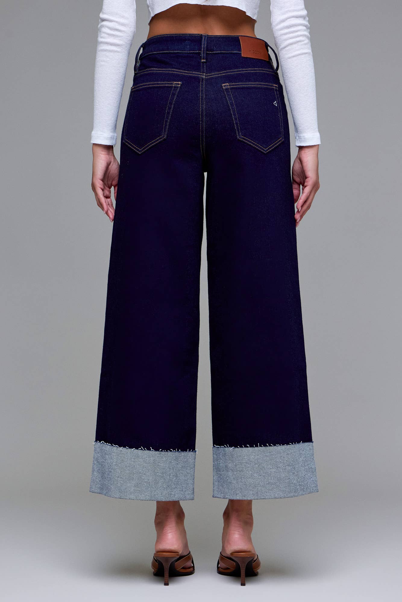 Rinse Wash Cuffed 28" Inseam Wide leg