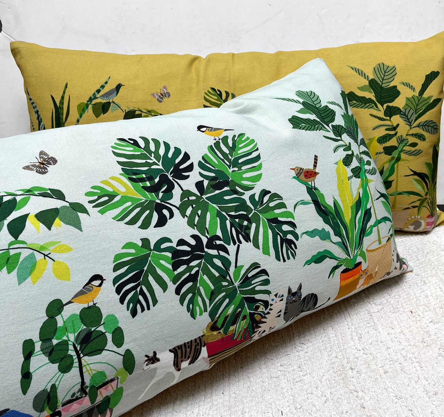 Pillow printed 16X32" Patio Garden Chartreuse