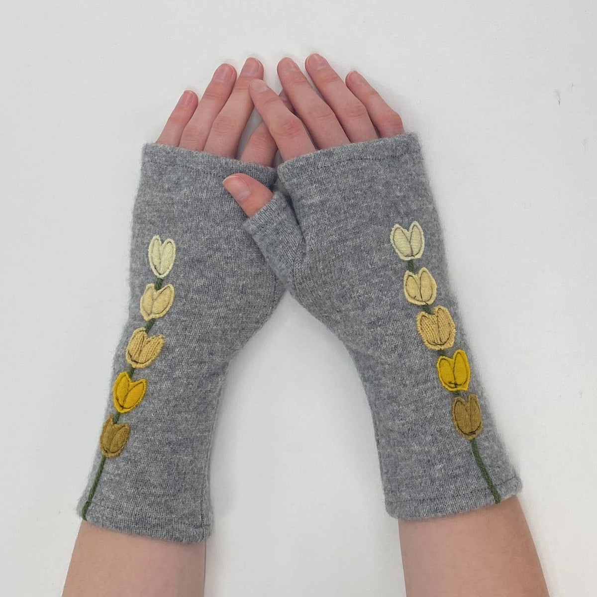 Fingerless Cashmere Gloves-Lupine