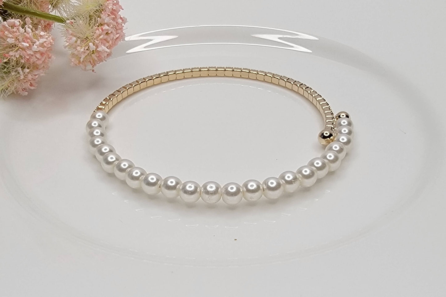 RHINESTONE WITH FAUX PEARL BRACELET.