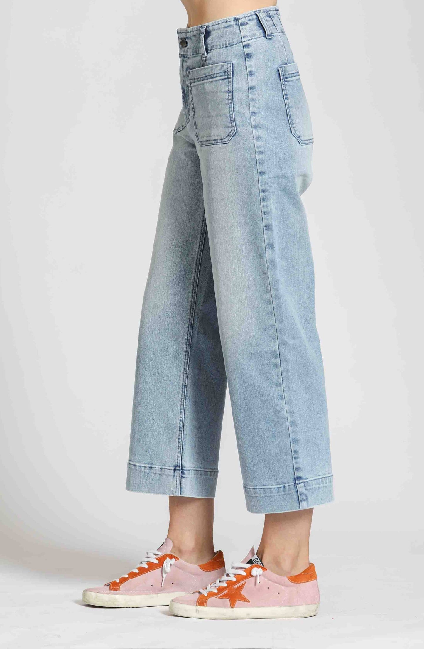 Cropped Wide Leg Pant With Patch Pockets - Light Indigo