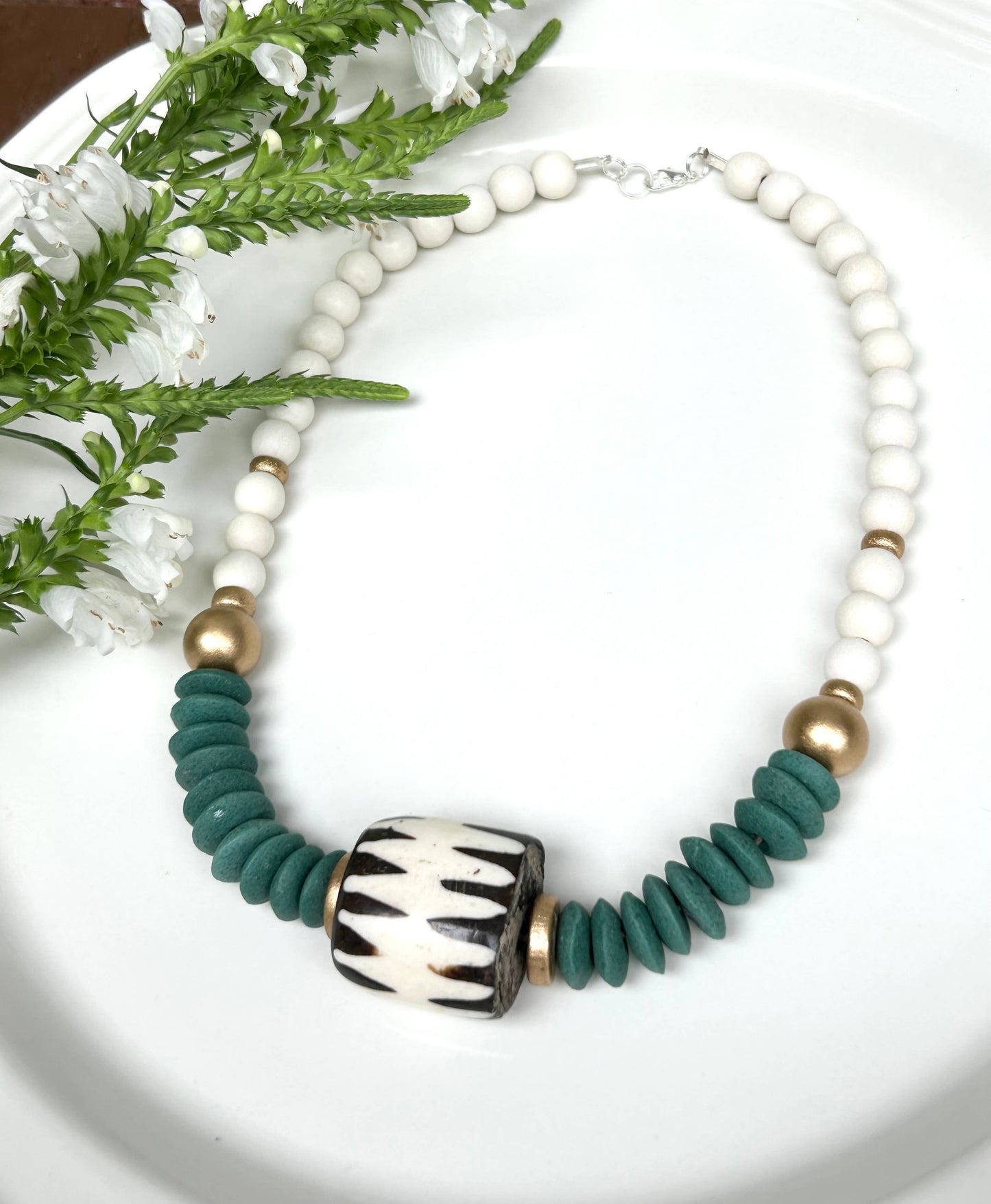 Green beaded statement game day necklace 