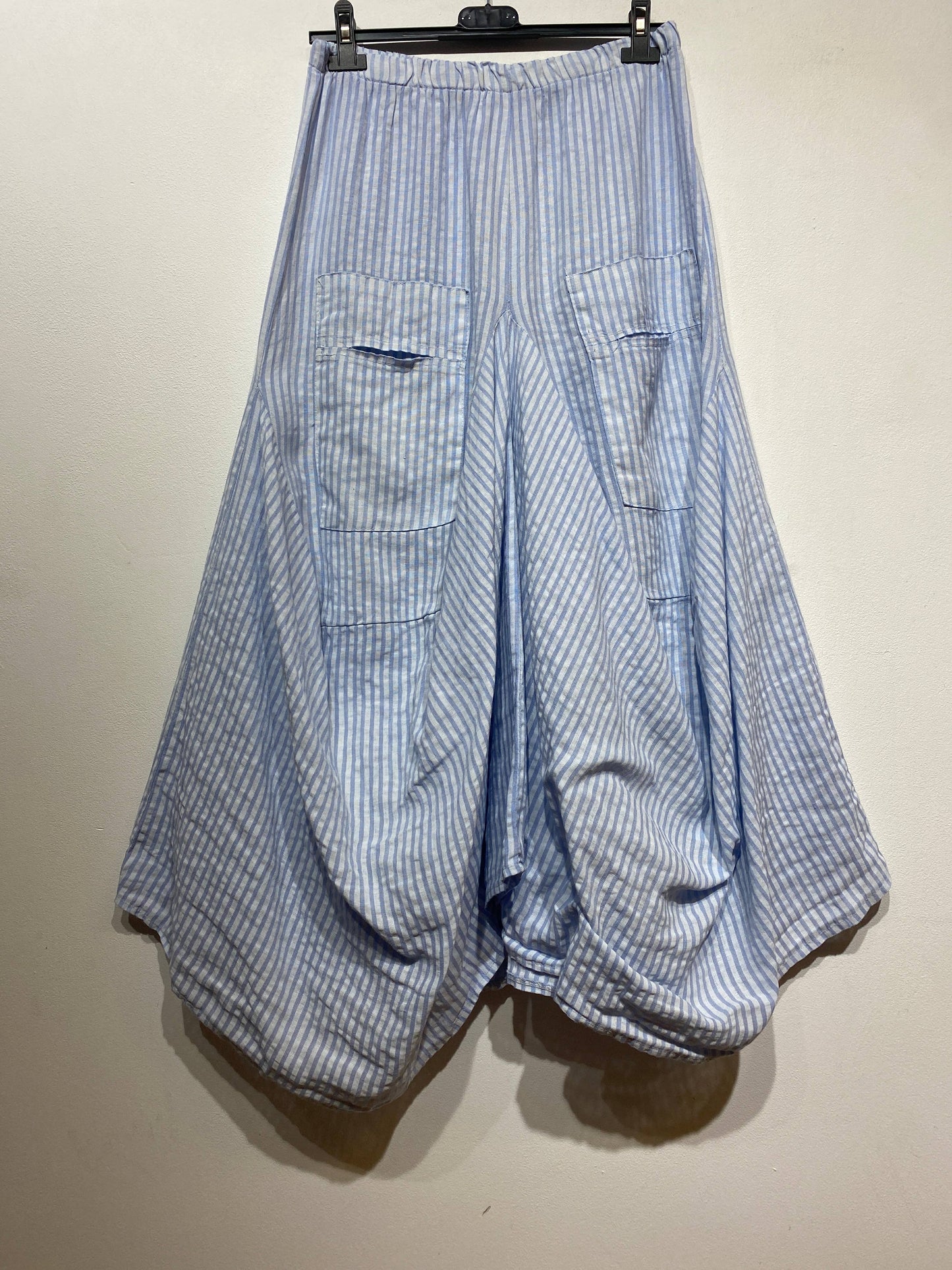 6633 LINEN SKIRT WITH POCKETS, STRIPED