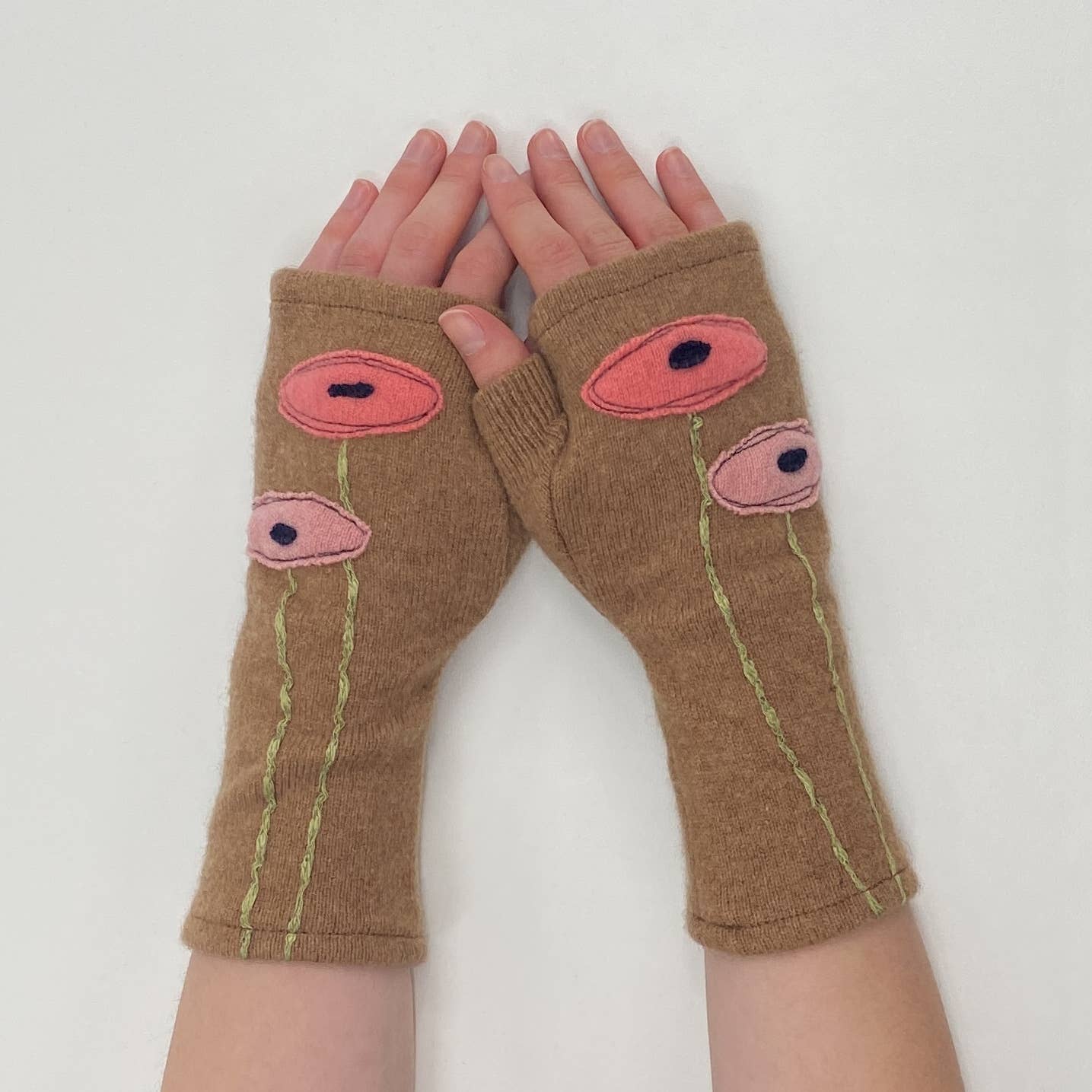 Fingerless Cashmere Gloves-Oval Poppy