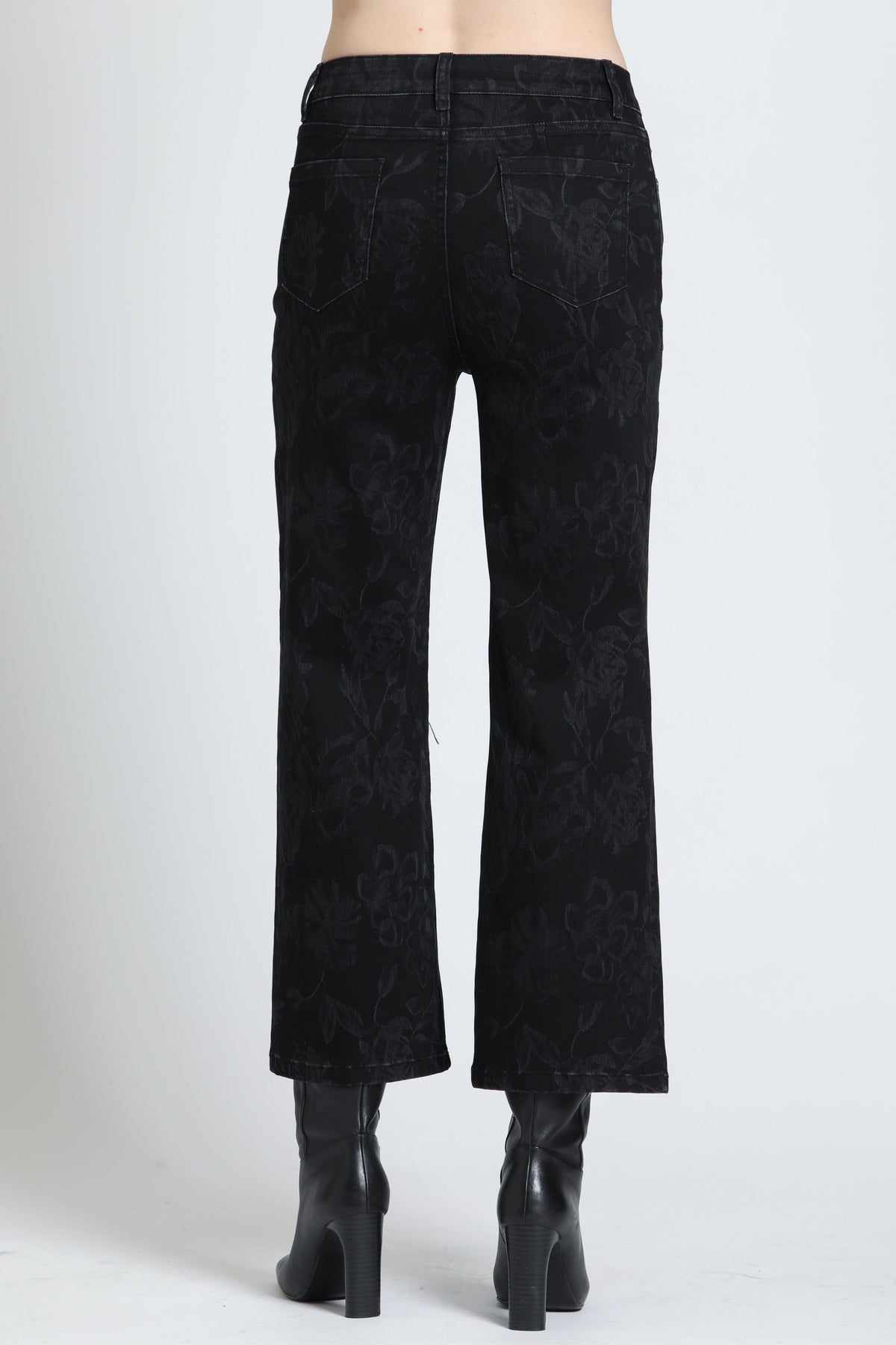 Wide Leg Crop Jeans